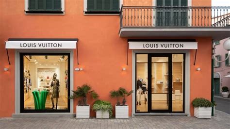 stabilimento louis vuitton forte dei marmi|forte dei marmi.